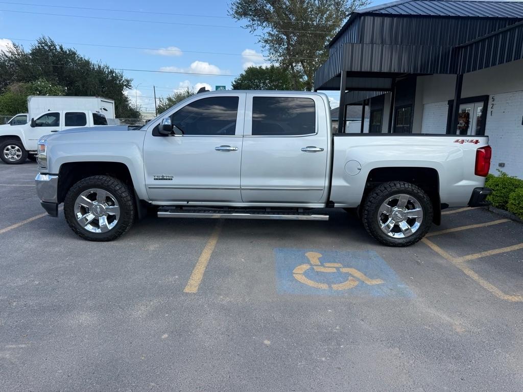 Chevrolet Silverado 1500 LTZ Crew Cab 4WD 2018