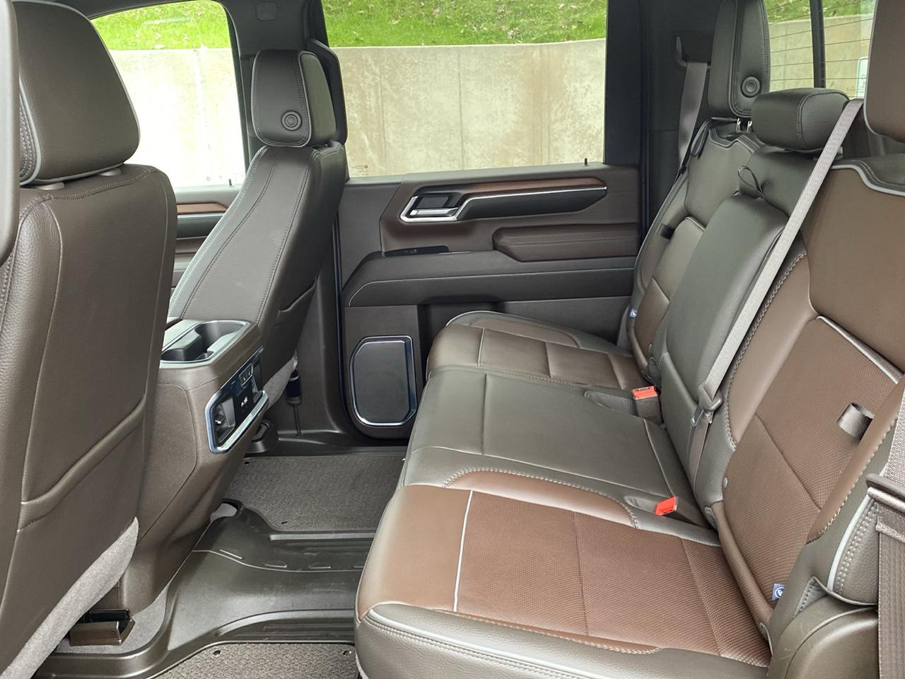 GMC Sierra 2500HD 4WD Crew Cab 159" Denali 2024