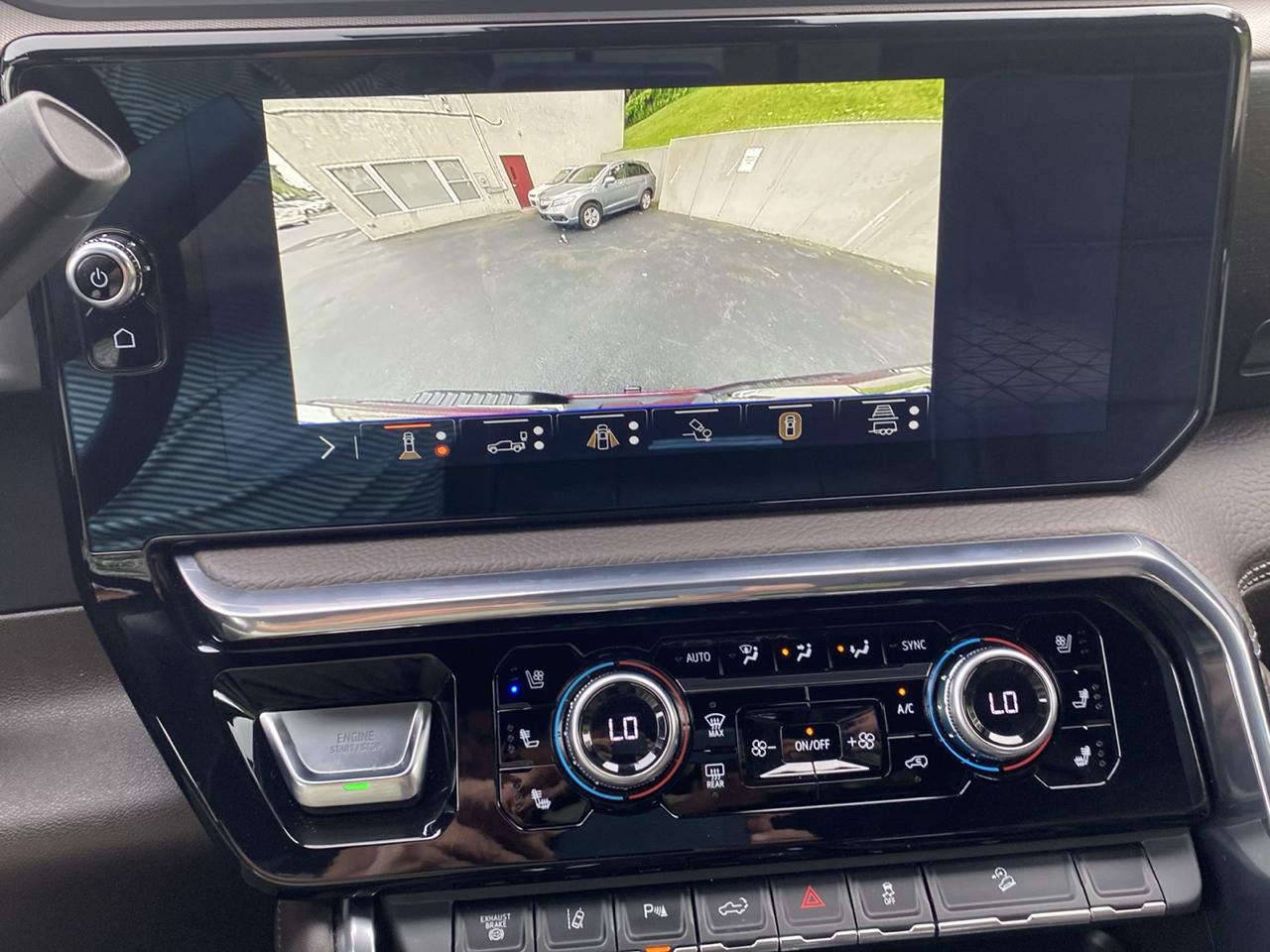 GMC Sierra 2500HD 4WD Crew Cab 159" Denali 2024