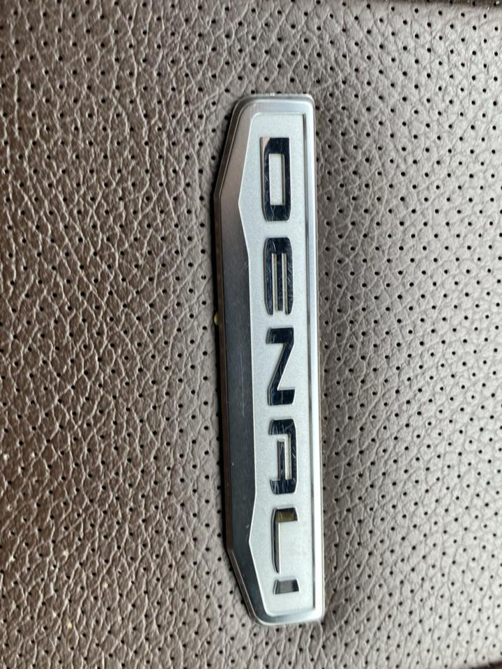 GMC Sierra 2500HD 4WD Crew Cab 159" Denali 2024