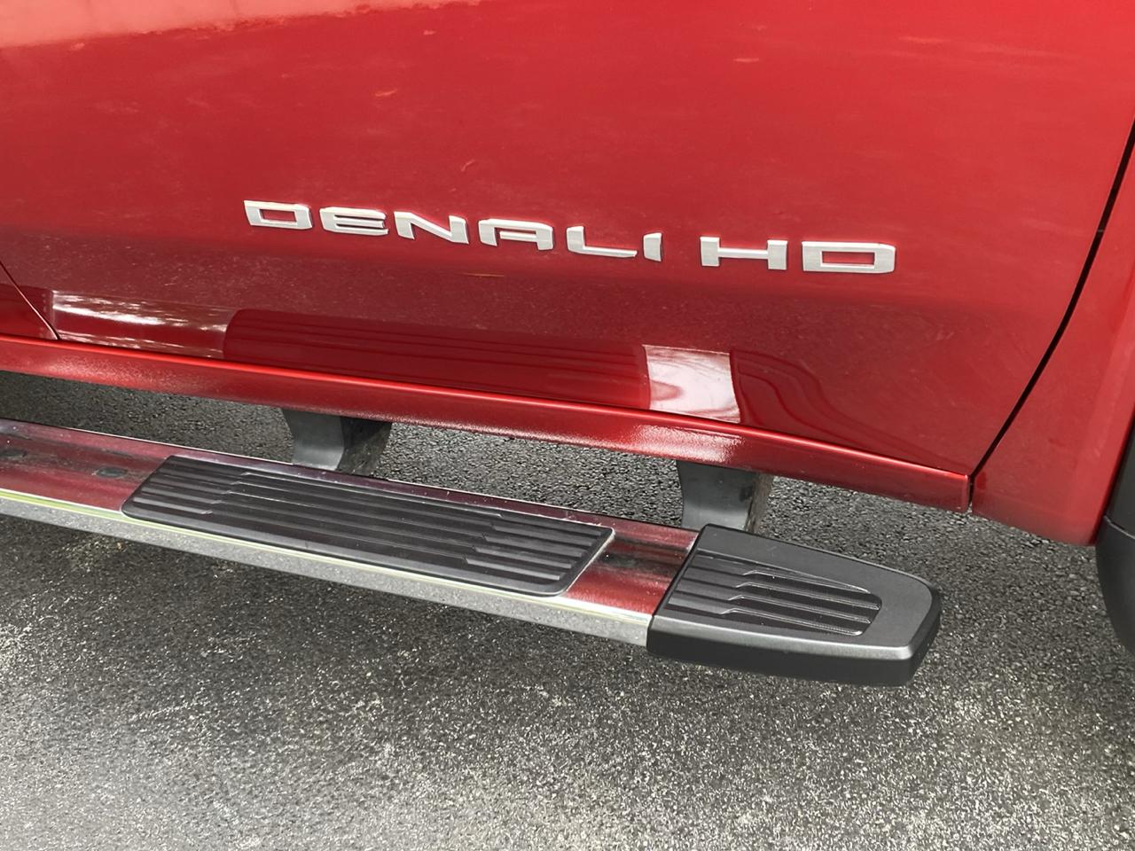 GMC Sierra 2500HD 4WD Crew Cab 159" Denali 2024