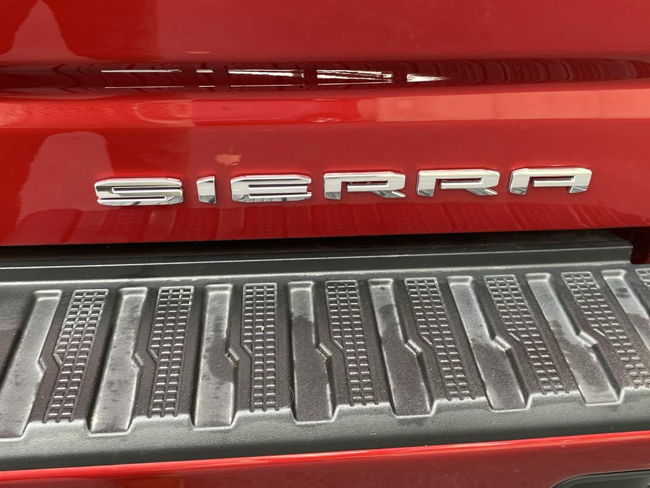 GMC Sierra 2500HD 4WD Crew Cab 159" Denali 2024