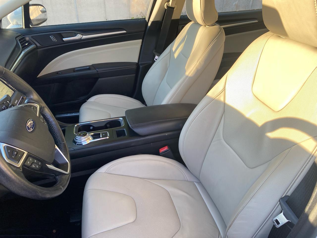 Ford Fusion Platinum FWD 2017