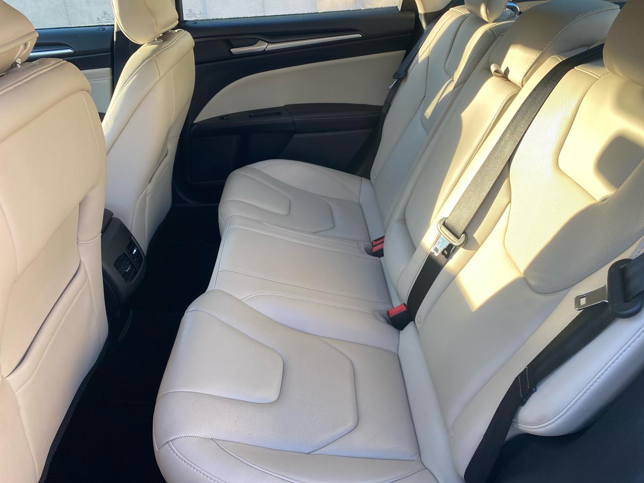 Ford Fusion Platinum FWD 2017