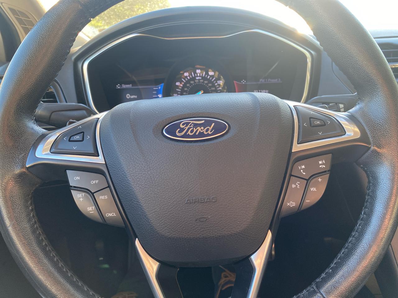 Ford Fusion Platinum FWD 2017