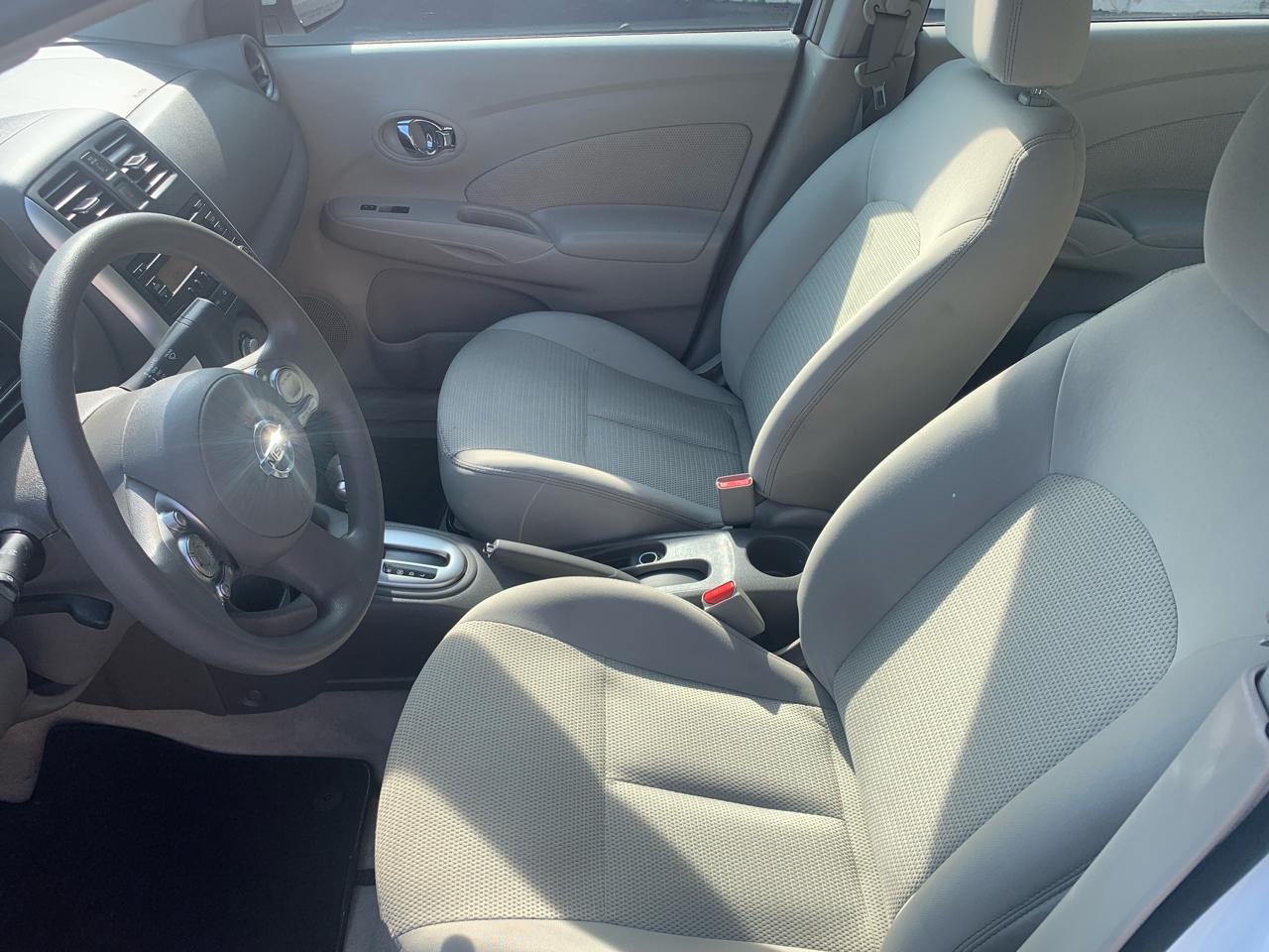 Nissan Versa 4dr Sdn CVT 1.6 SV 2014