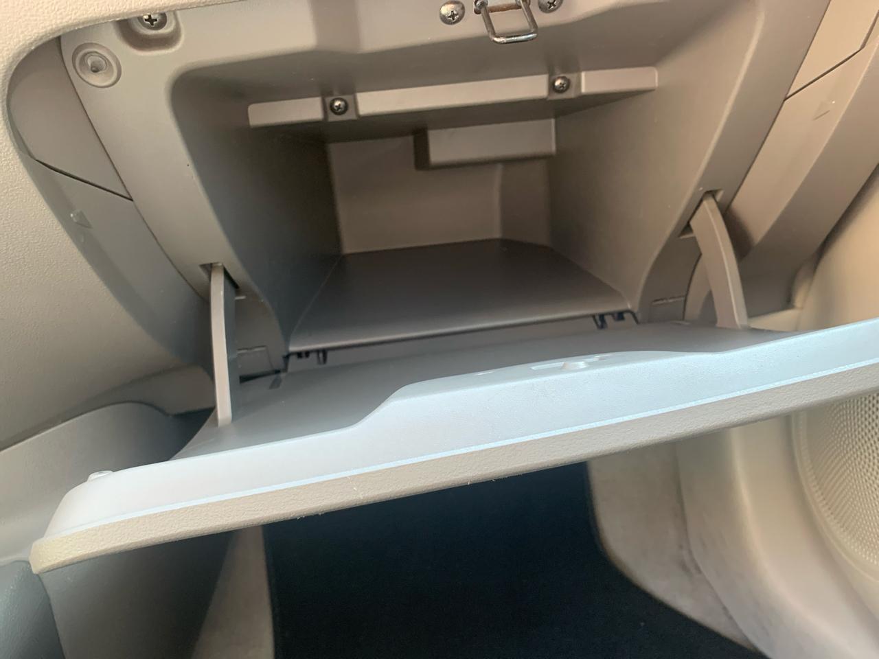 Nissan Versa 4dr Sdn CVT 1.6 SV 2014