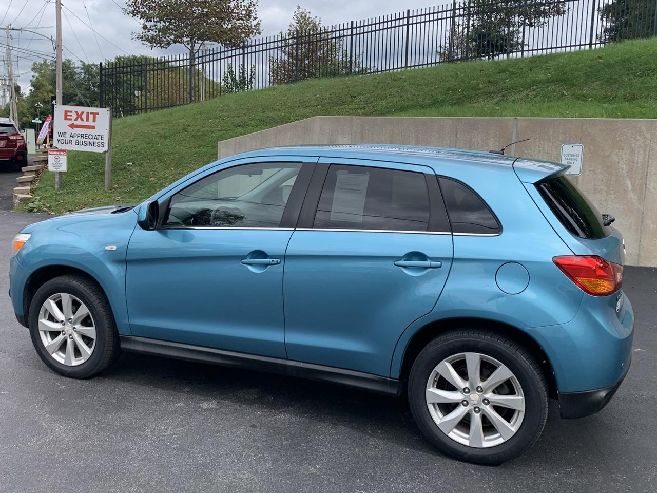 Mitsubishi Outlander Sport AWD 4dr CVT SE 2013