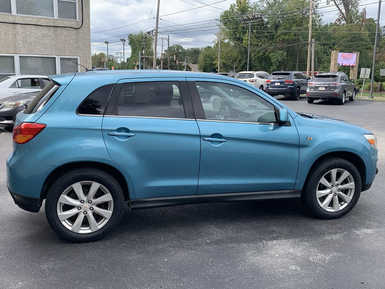 Mitsubishi Outlander Sport AWD 4dr CVT SE 2013