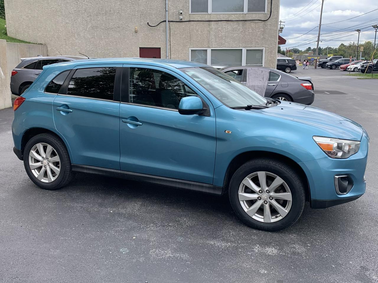 Mitsubishi Outlander Sport AWD 4dr CVT SE 2013