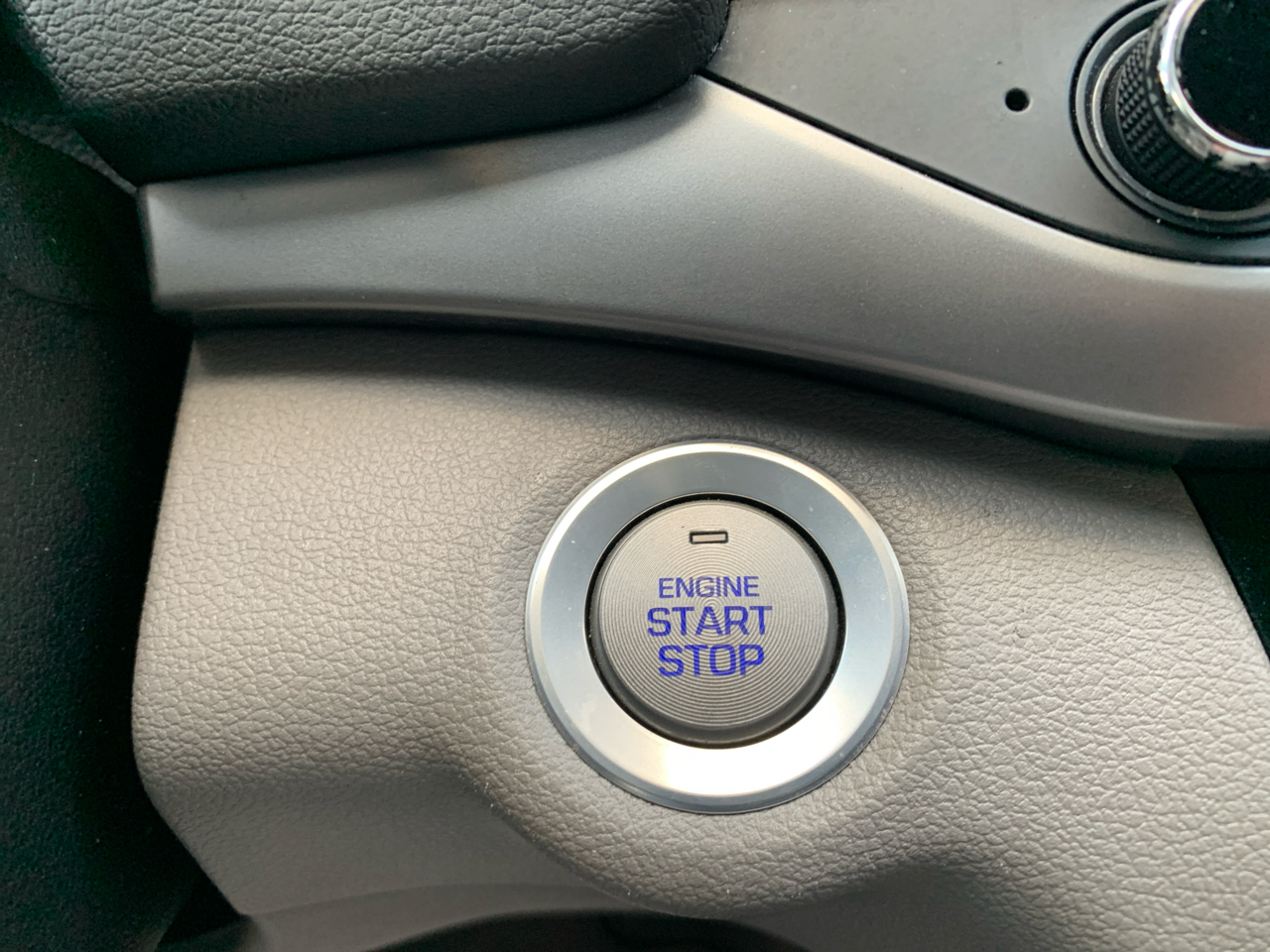 Hyundai Elantra 4dr Sdn Auto Limited 2017