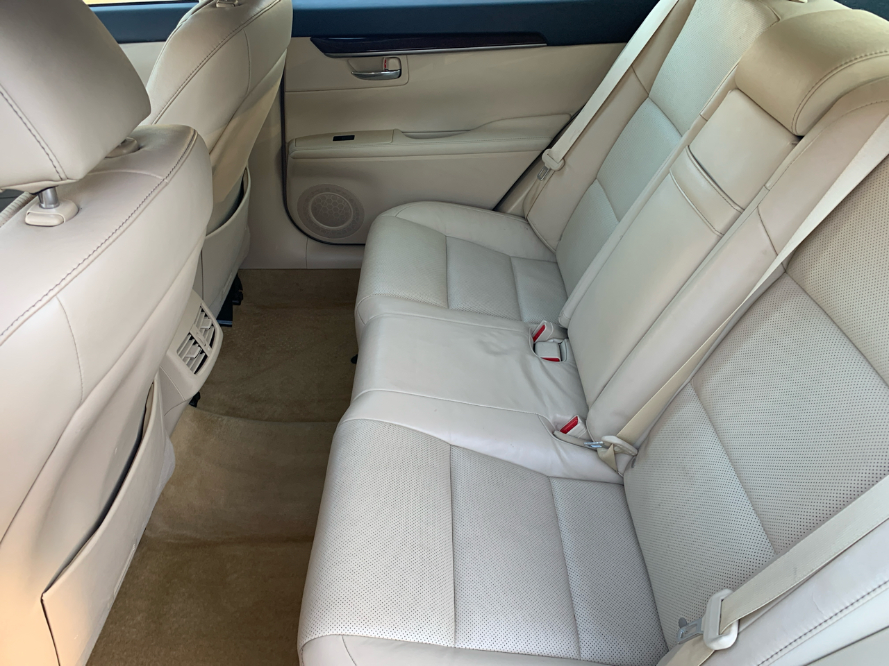 Lexus ES 350 4dr Sdn 2013