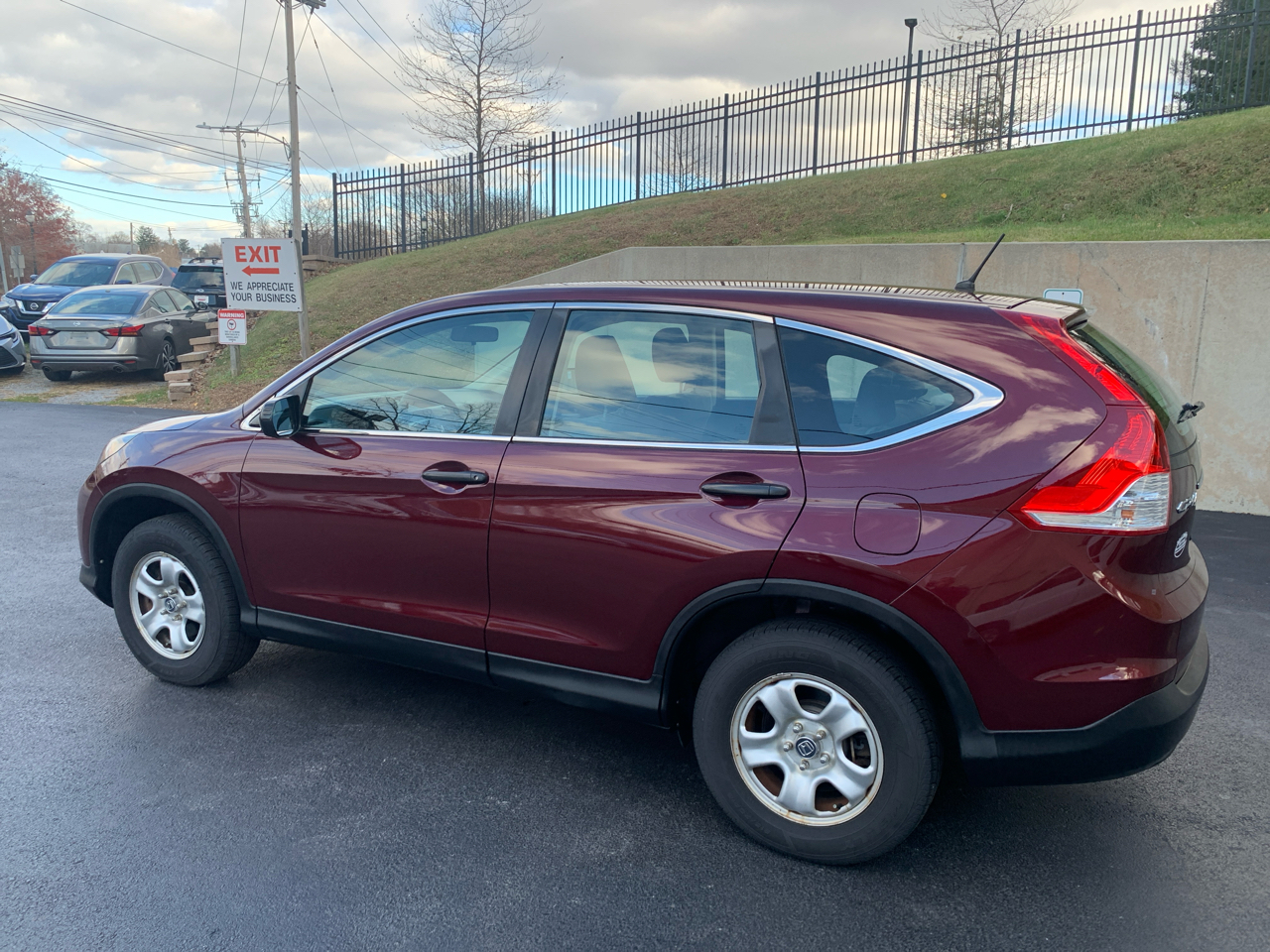 2014 Honda CR-V LX photo 2