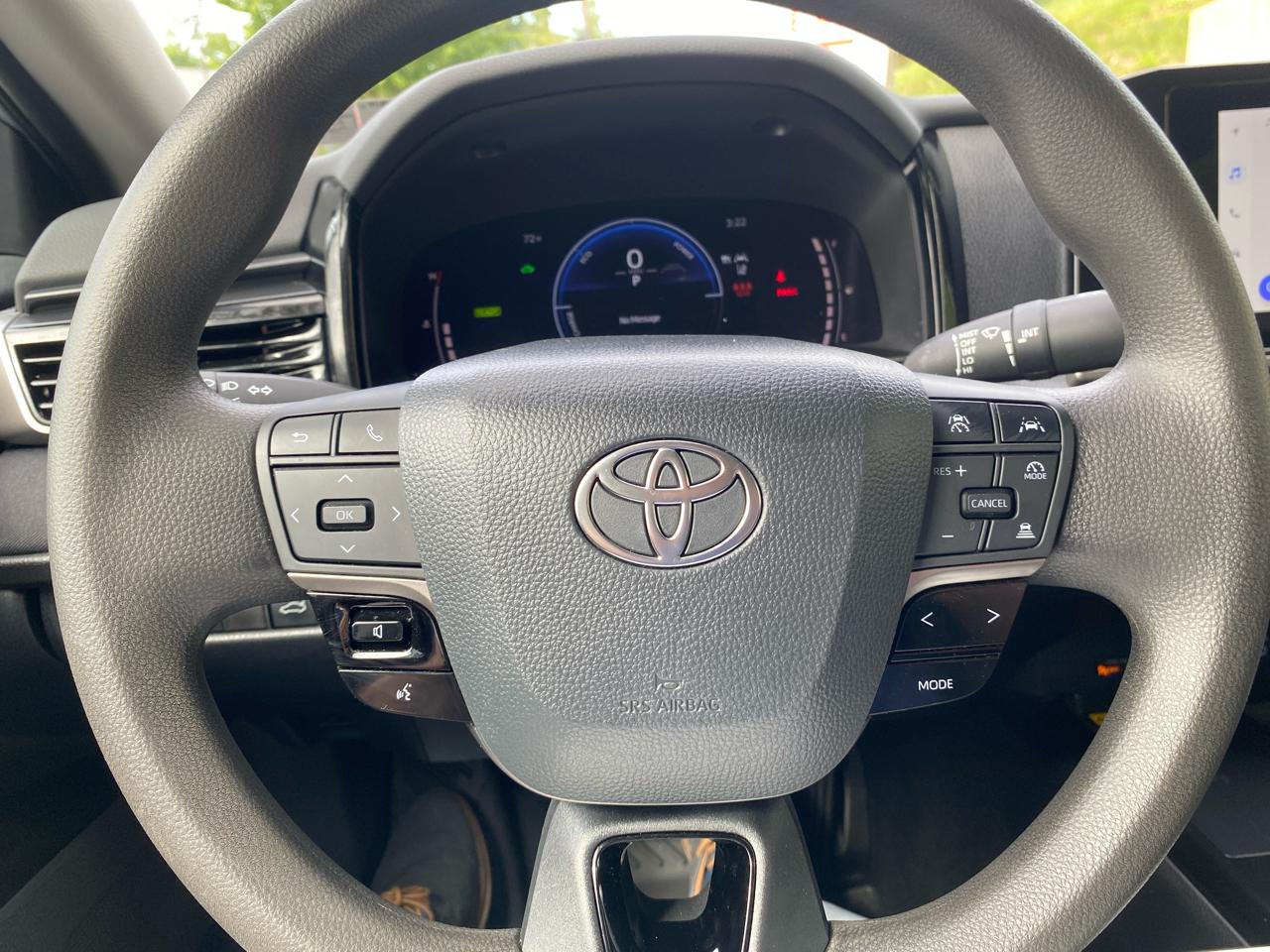 Toyota Camry Hybrid LE 2026