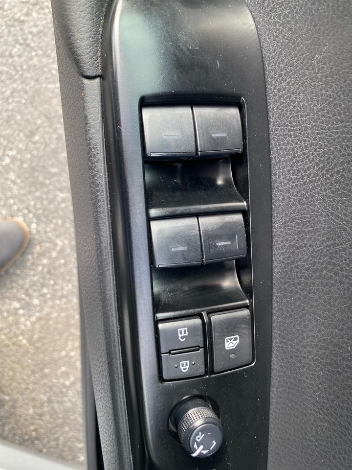 Toyota Camry Hybrid LE 2026