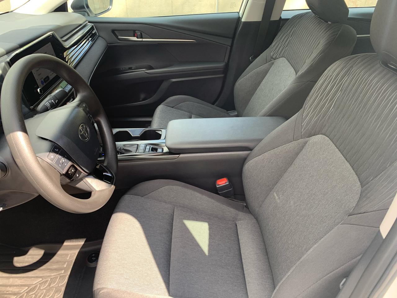 Toyota Camry Hybrid LE 2026