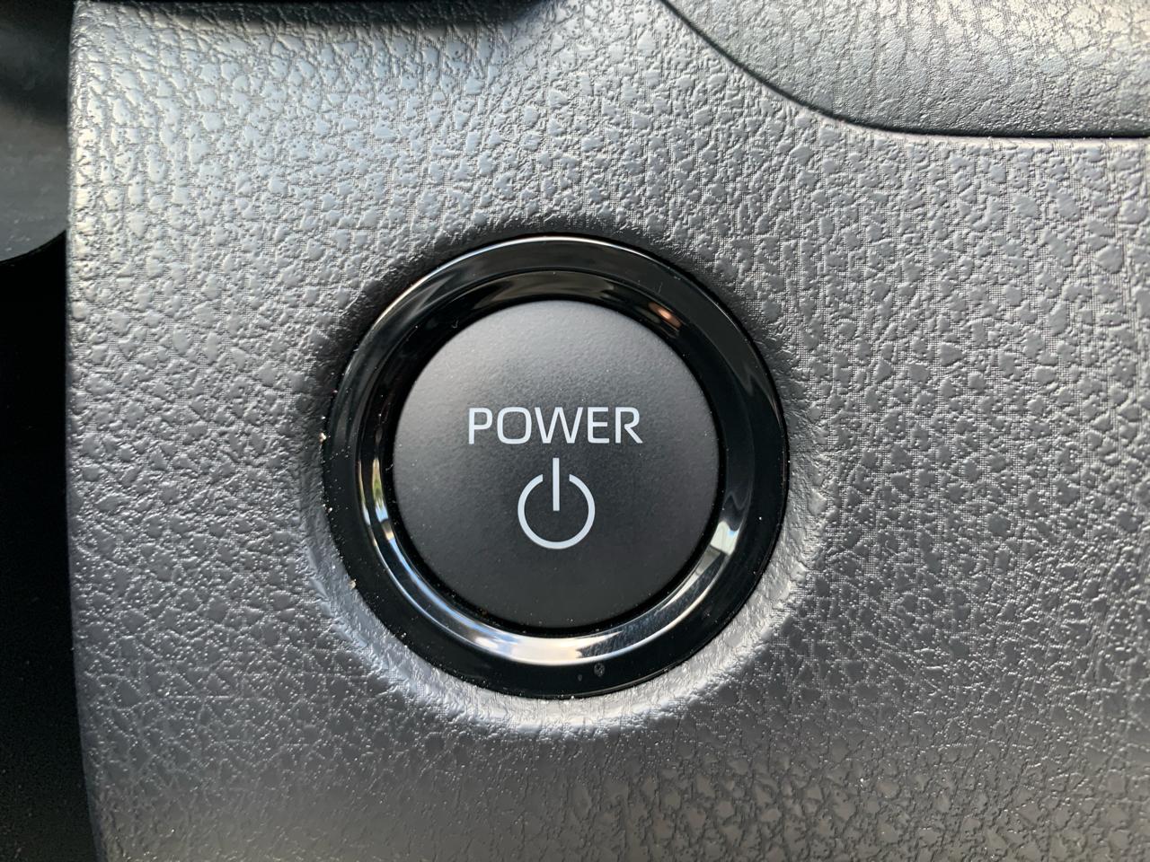 Toyota Camry Hybrid LE 2026