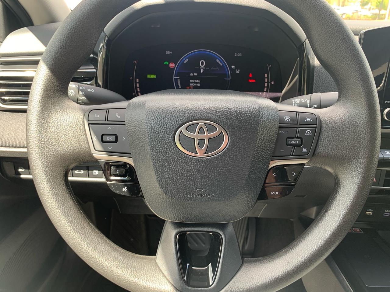 Toyota Camry Hybrid LE 2026