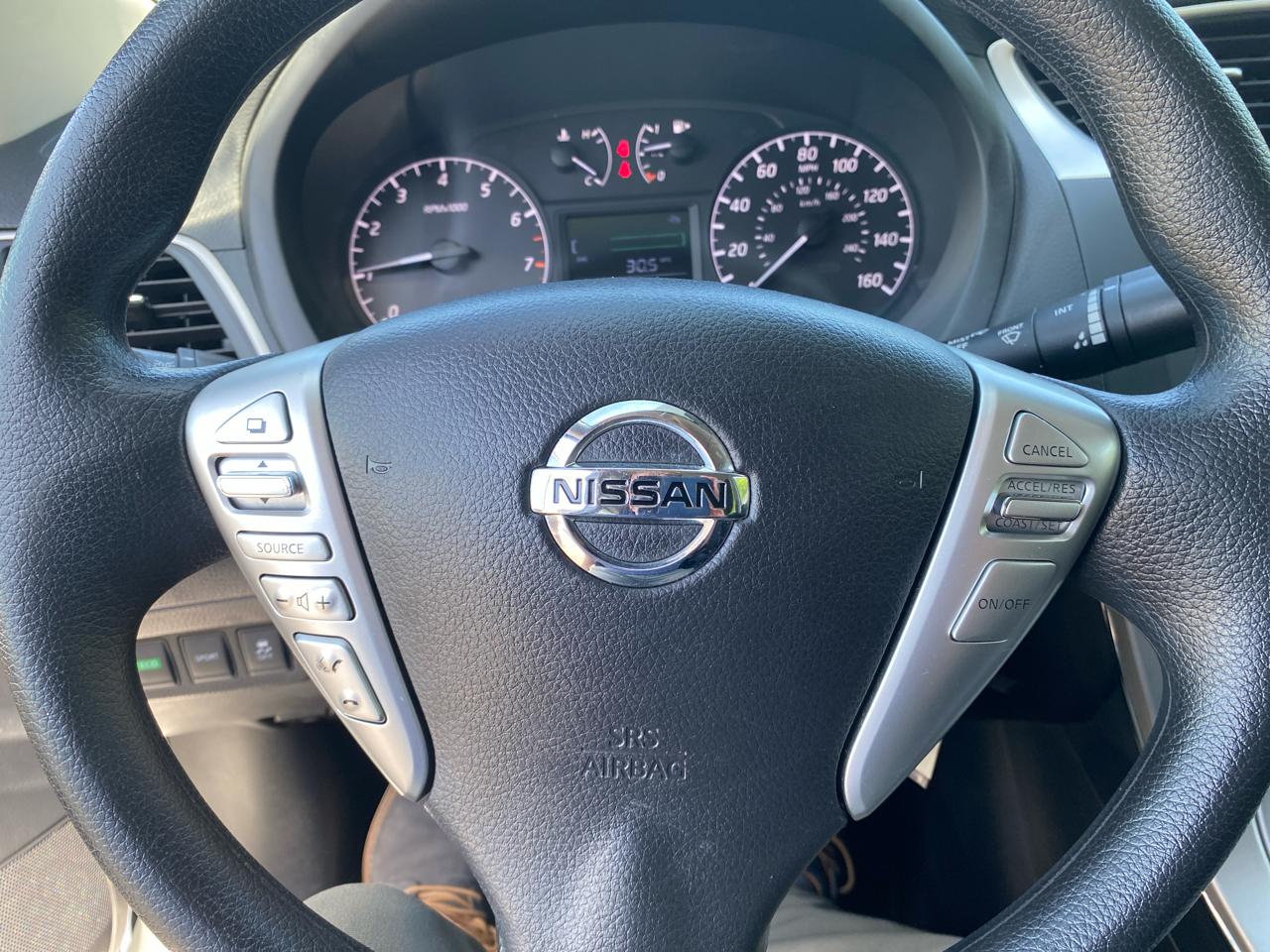 Nissan Sentra 4dr Sdn I4 CVT SV 2015