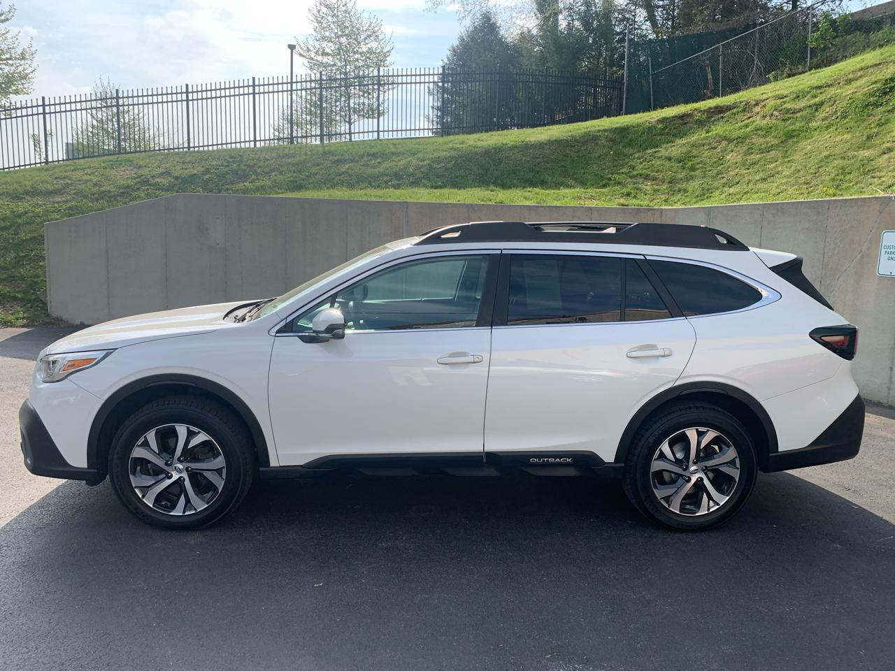 Subaru Outback Limited CVT 2022