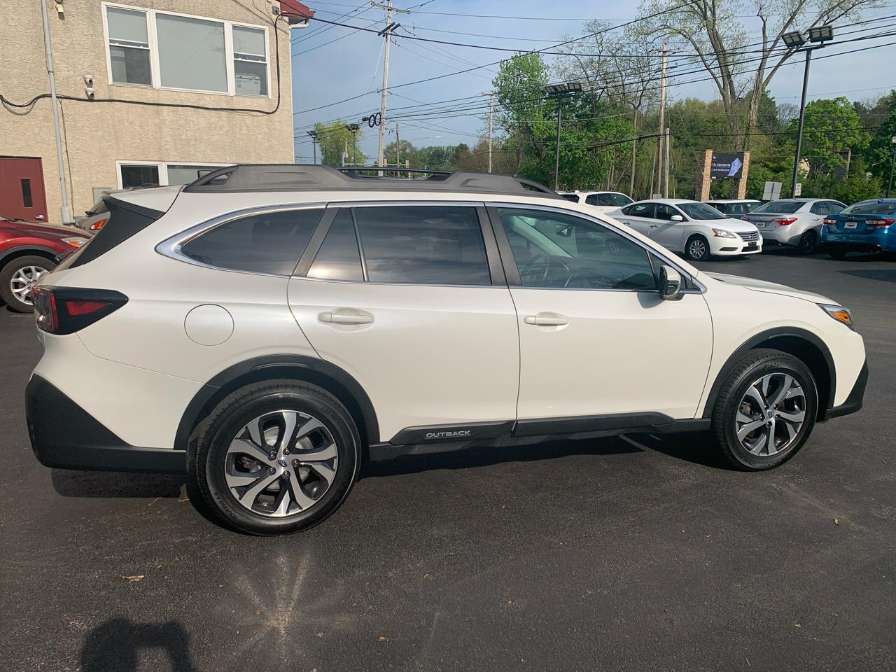 Subaru Outback Limited CVT 2022