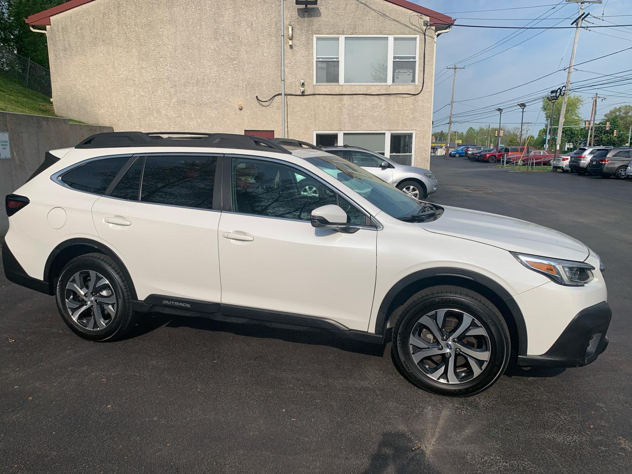 Subaru Outback Limited CVT 2022