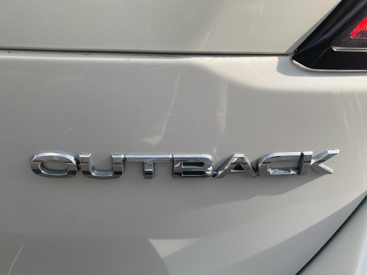 Subaru Outback Limited CVT 2022