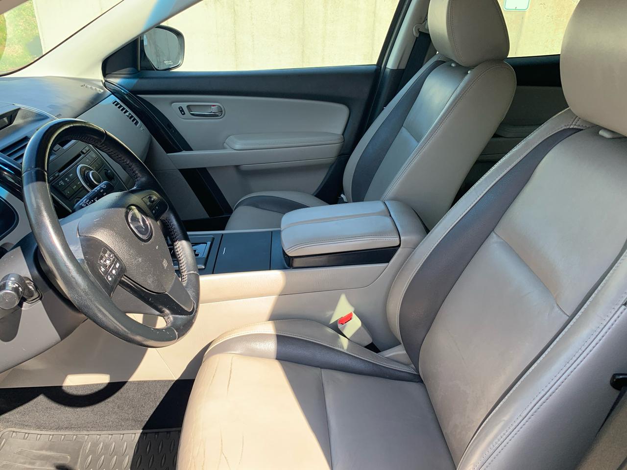 Mazda CX-9 FWD 4dr Touring 2011