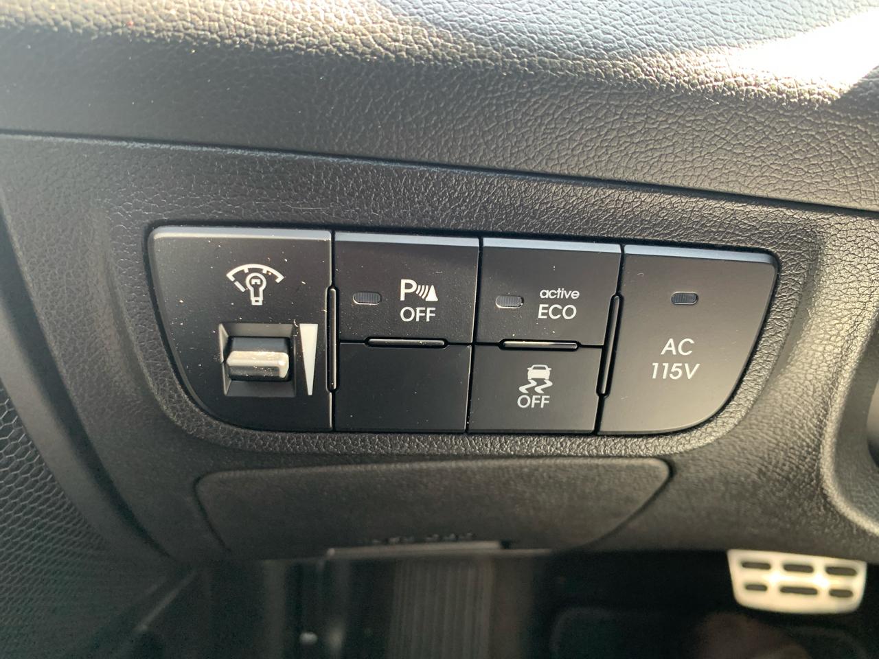 Hyundai Veloster 3dr Cpe Auto Turbo 2016