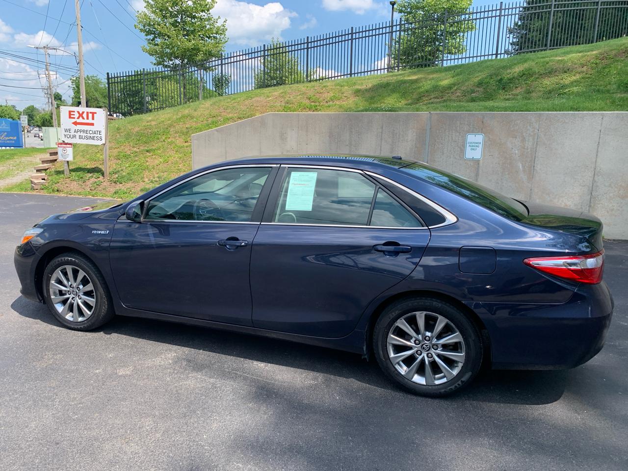 Toyota Camry Hybrid  2015