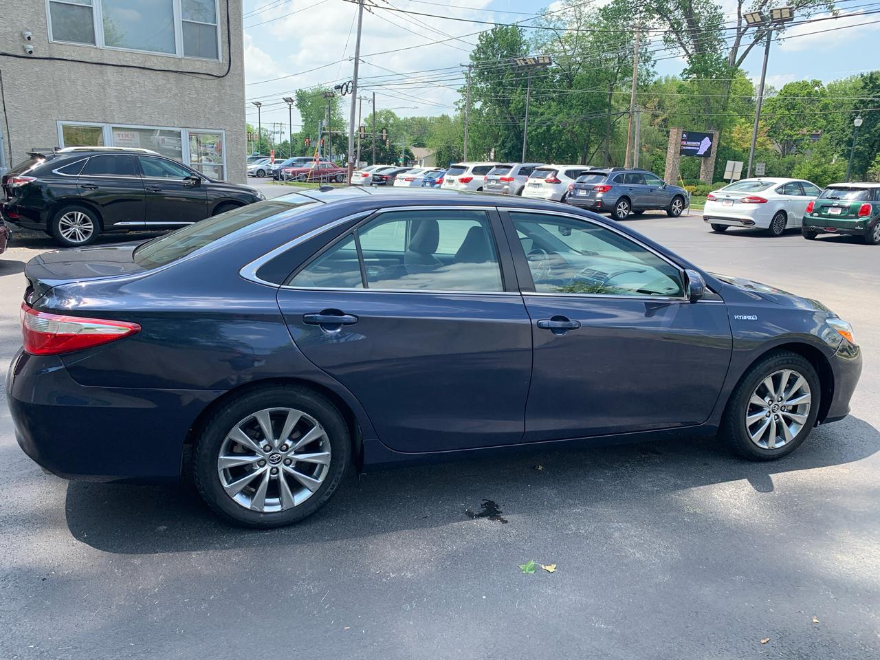 Toyota Camry Hybrid  2015