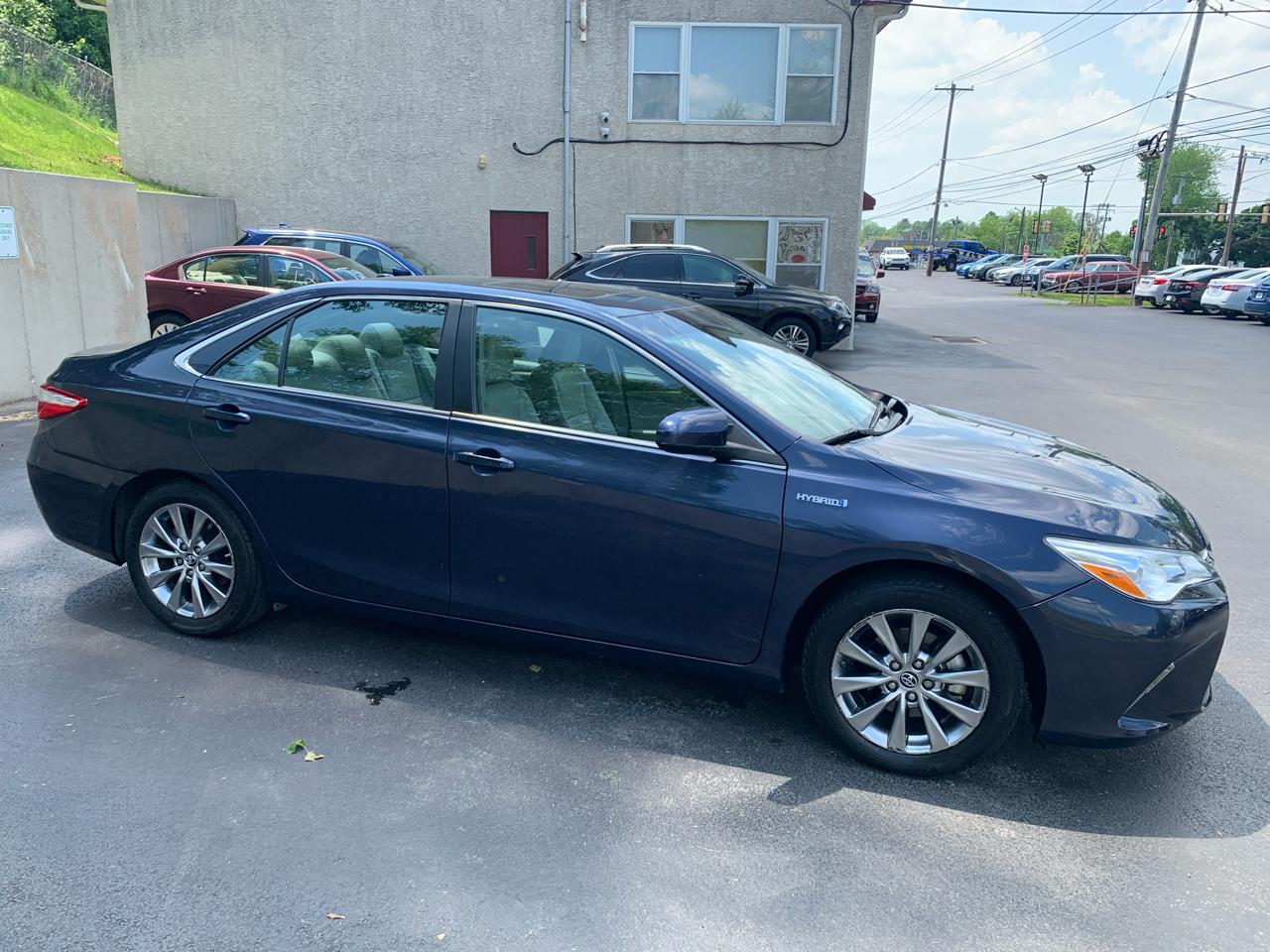 Toyota Camry Hybrid  2015