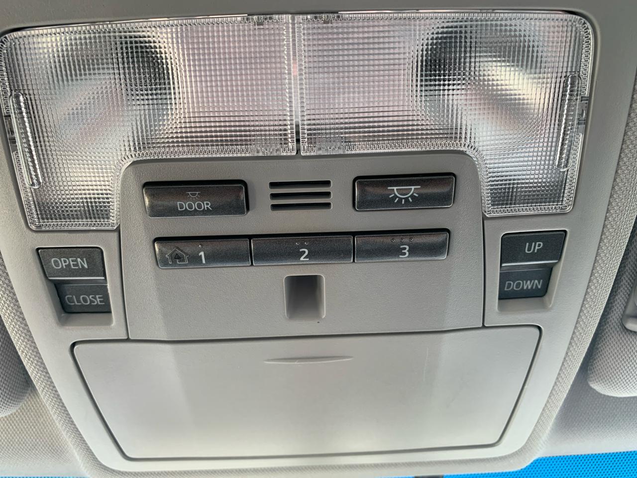 Toyota Camry Hybrid  2015
