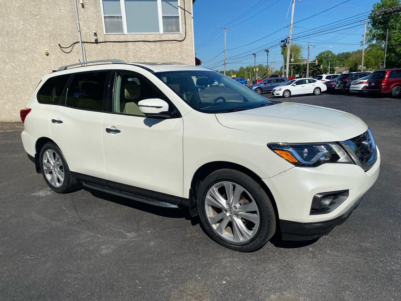 Nissan Pathfinder 4x4 SL 2018