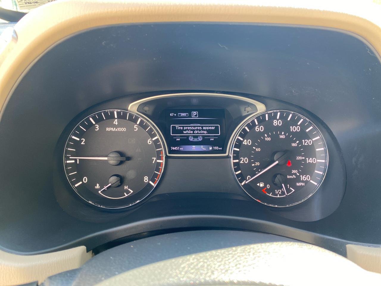 Nissan Pathfinder 4x4 SL 2018