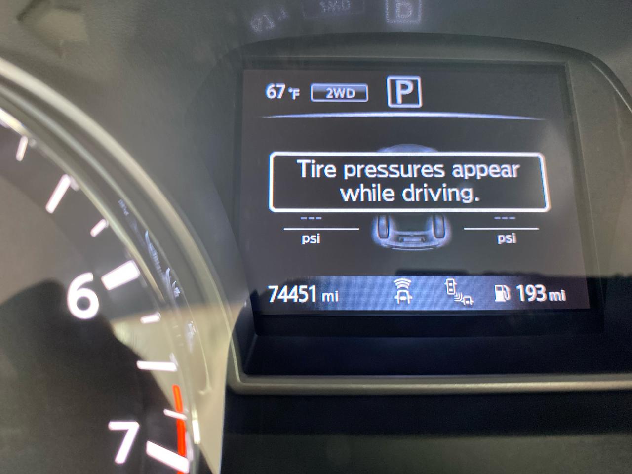 Nissan Pathfinder 4x4 SL 2018
