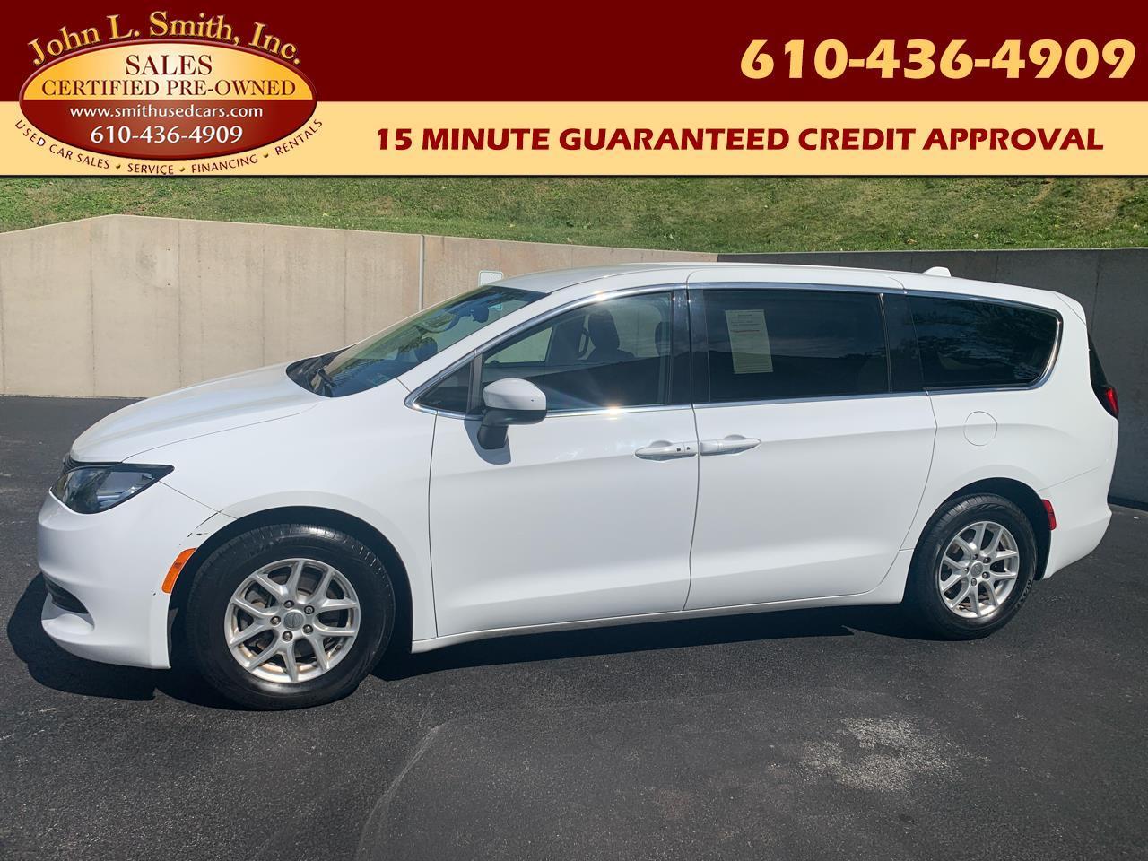 2017 Chrysler Pacifica LX FWD
