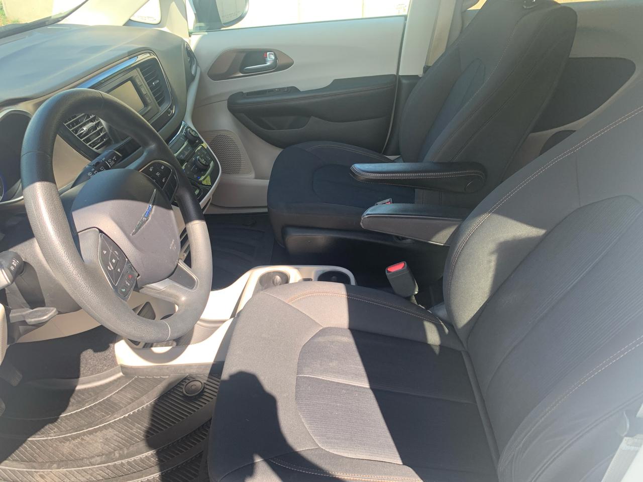 Chrysler Pacifica LX FWD 2017