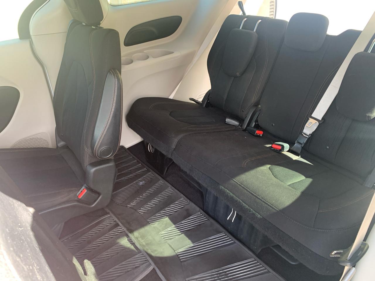 Chrysler Pacifica LX FWD 2017