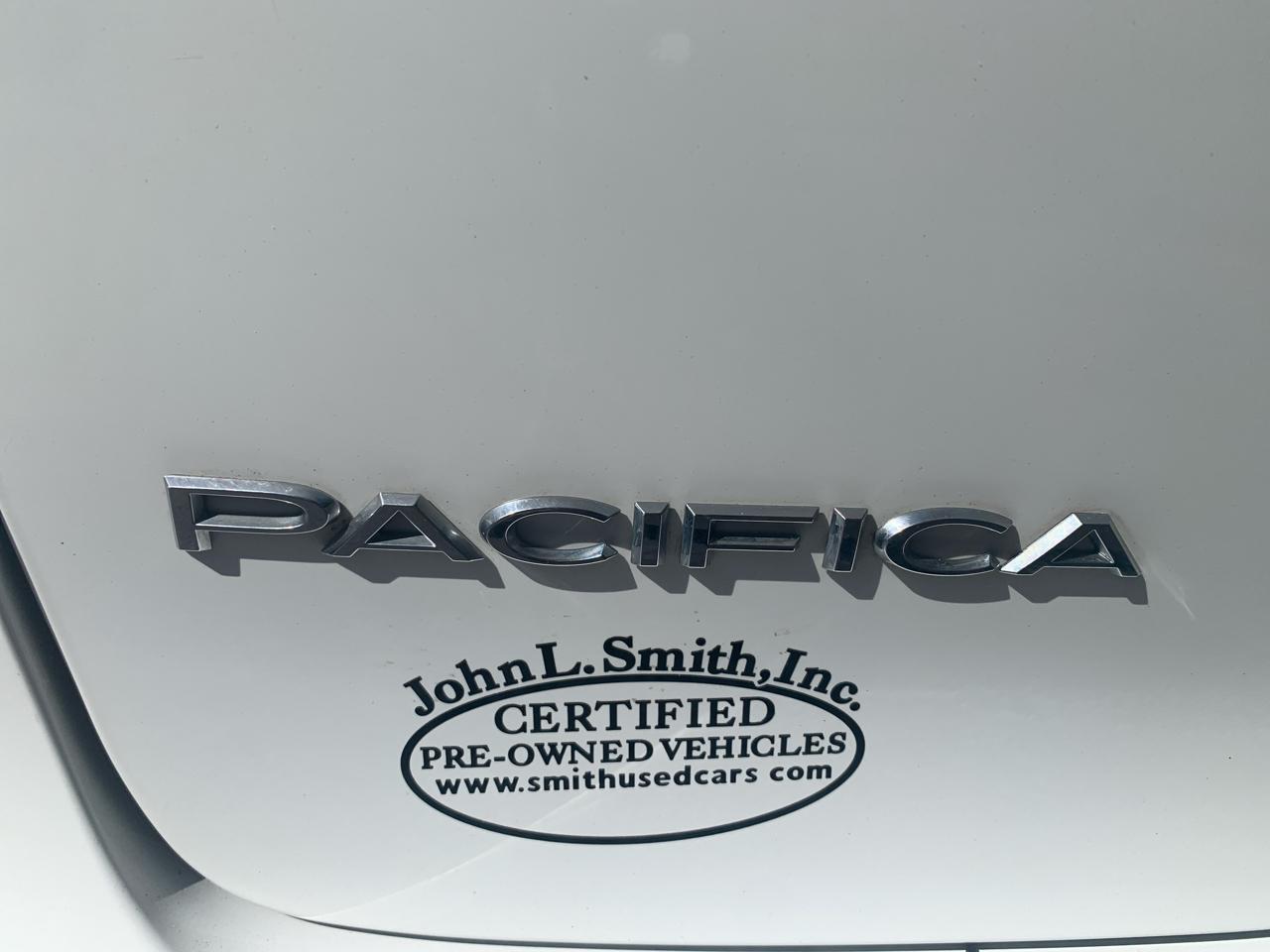 Chrysler Pacifica LX FWD 2017