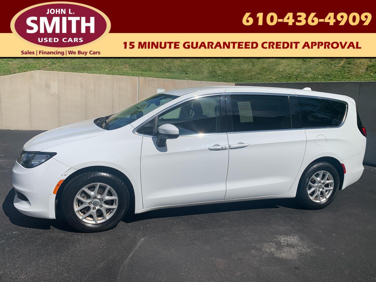 2017 Chrysler Pacifica LX FWD