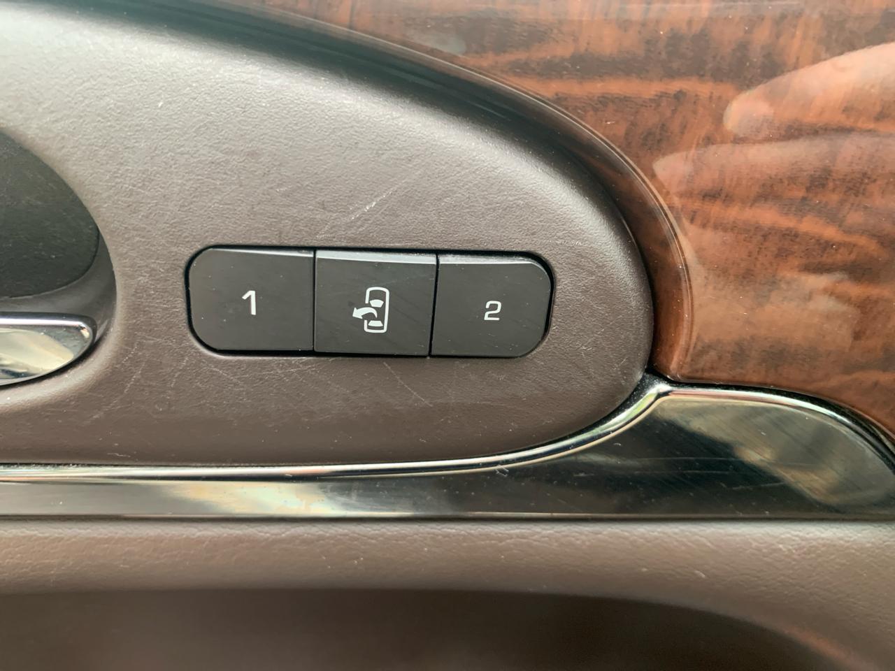 Buick Enclave AWD 4dr Leather 2014
