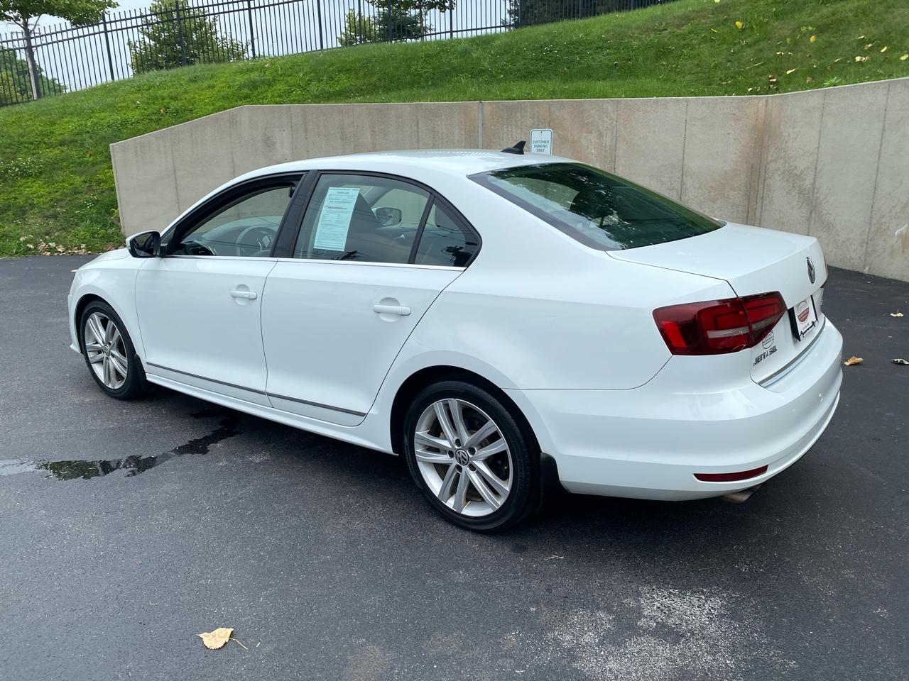 Volkswagen Jetta 1.8T SEL Auto 2017