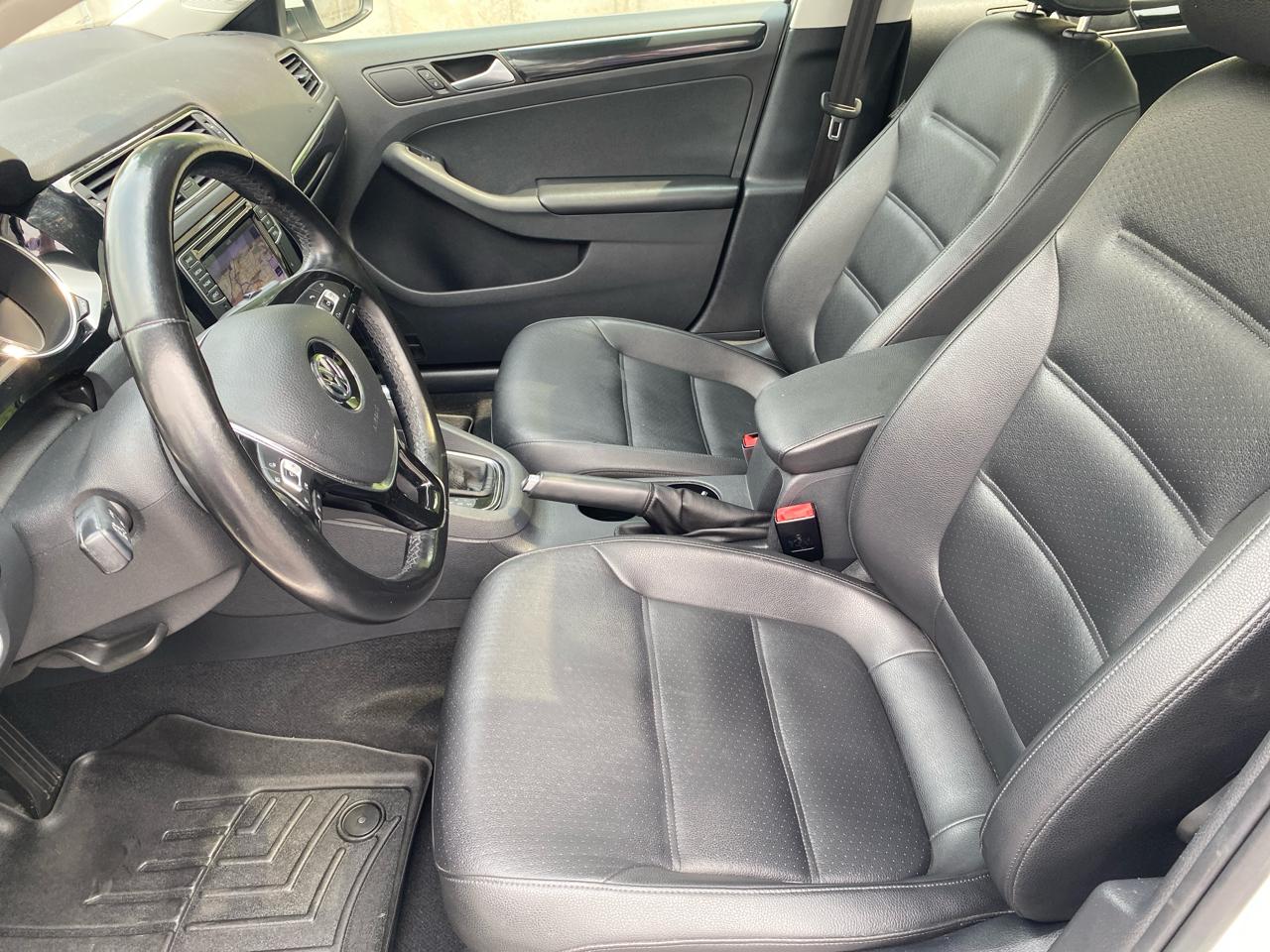 Volkswagen Jetta 1.8T SEL Auto 2017
