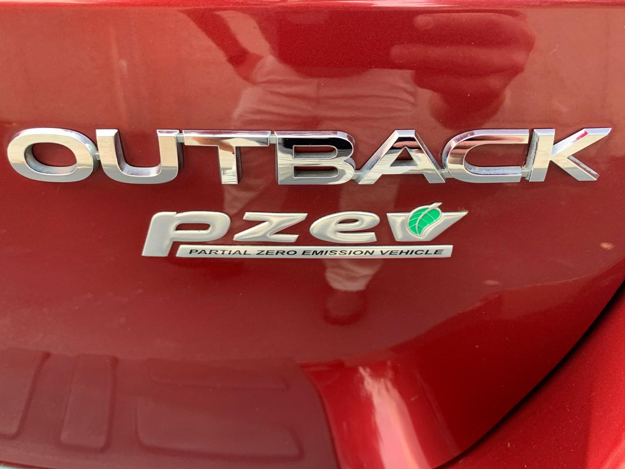 Subaru Outback 4dr Wgn 2.5i Limited PZEV 2016