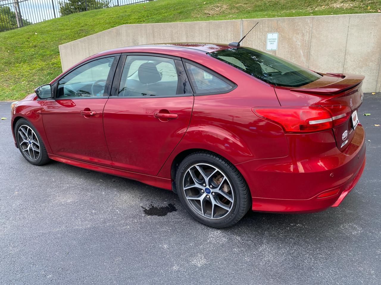 Ford Focus 4dr Sdn SE 2016
