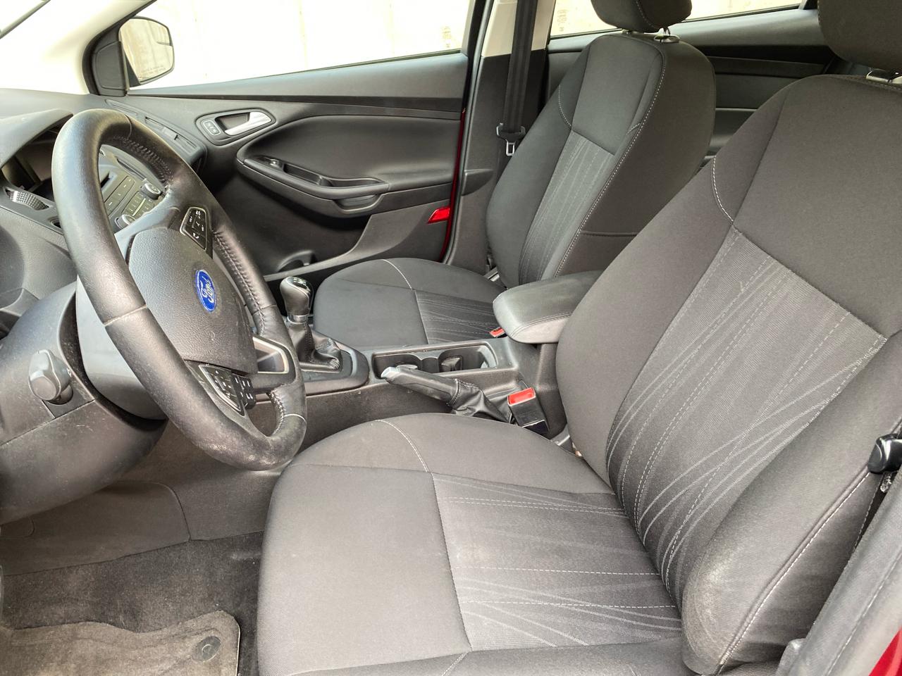 Ford Focus 4dr Sdn SE 2016