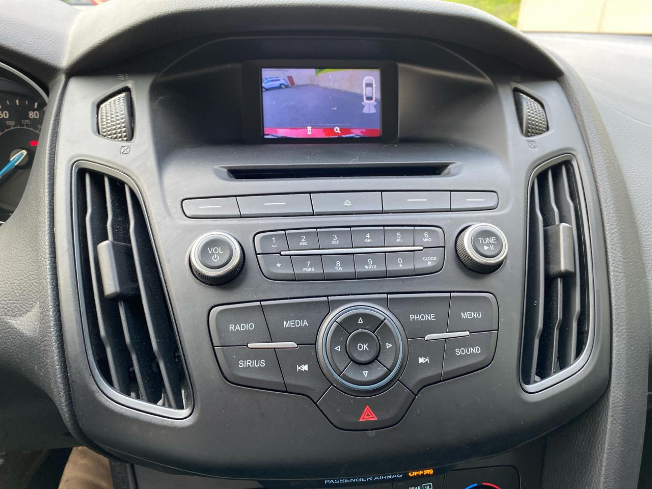 Ford Focus 4dr Sdn SE 2016