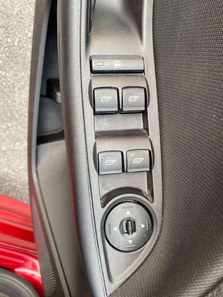 Ford Focus 4dr Sdn SE 2016