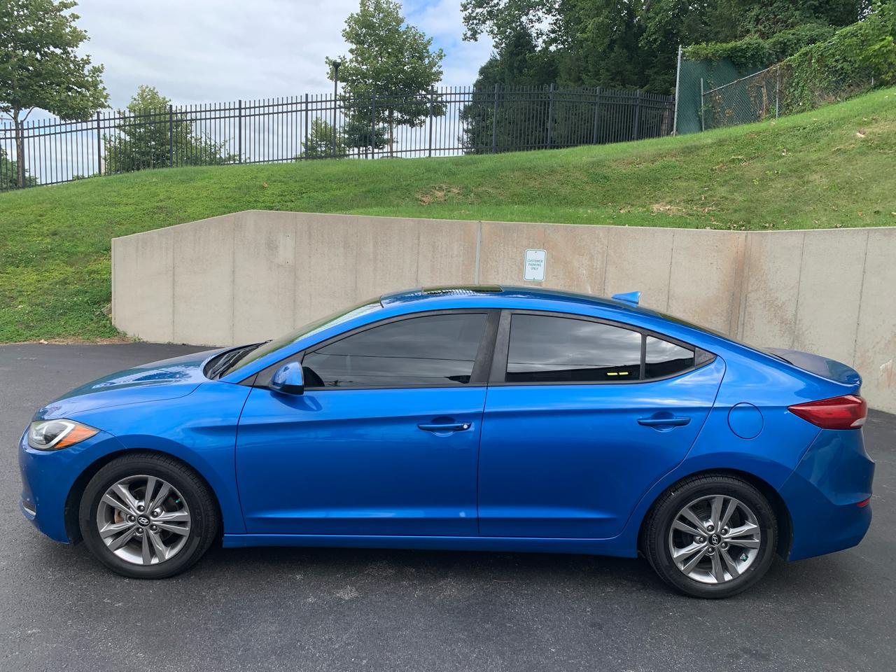 Hyundai Elantra  2017